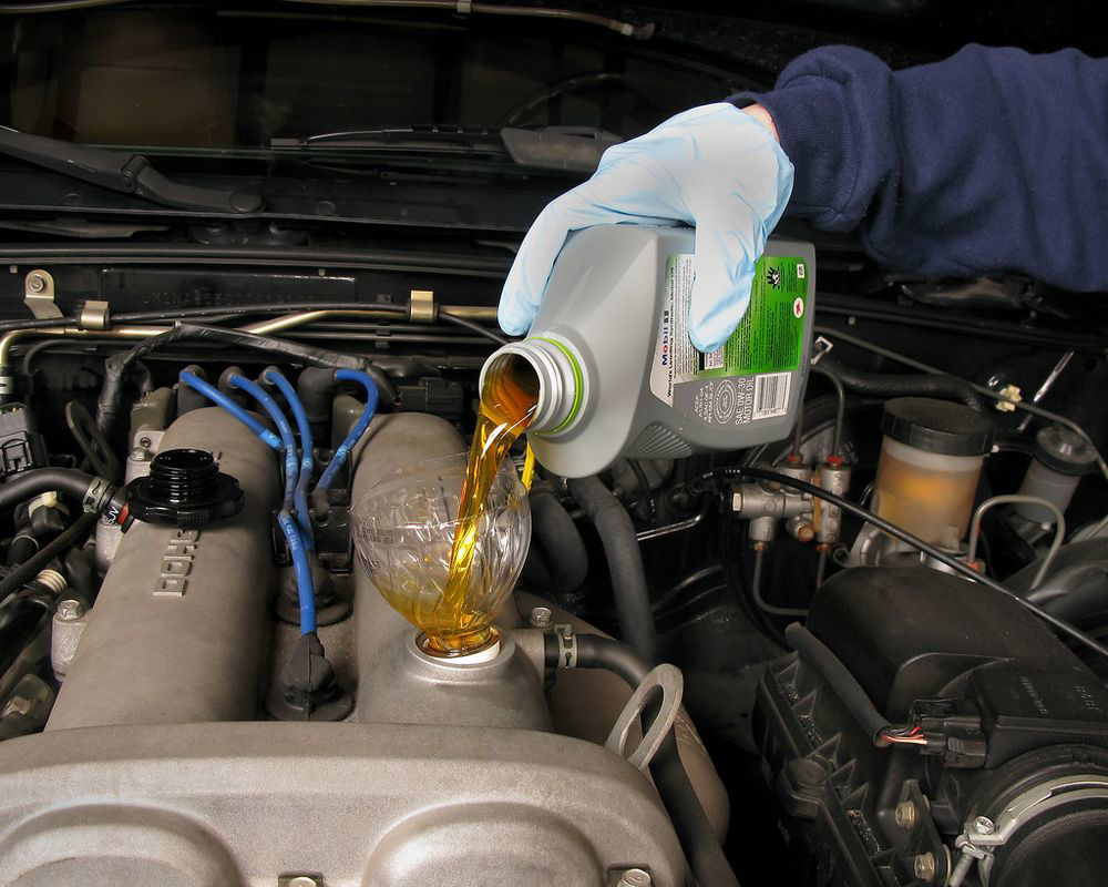 Najlakši način za održavanje motora je redovno mijenjanje ulja