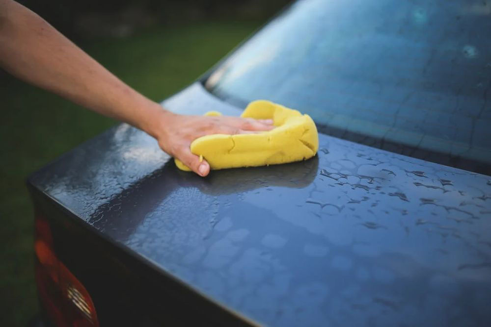 Za čišćenje automobila ne može da se koristi sredstvo za pranje suđa